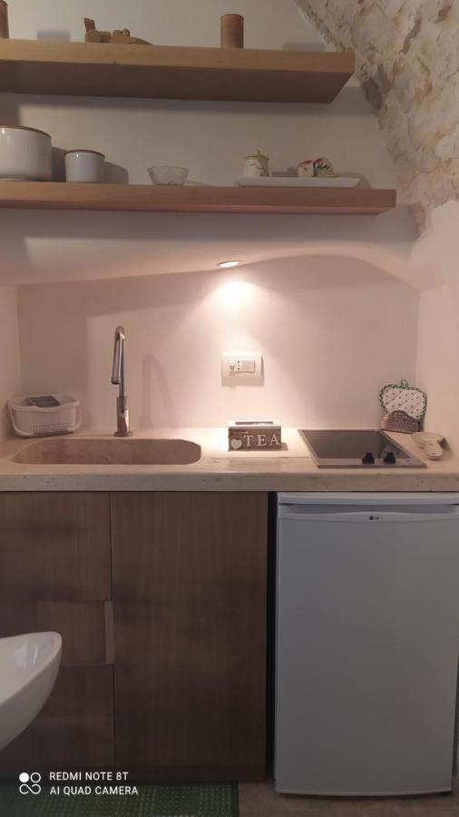 La Volta Del Conte-Holiday Home Centro Storico チステルニーノ エクステリア 写真