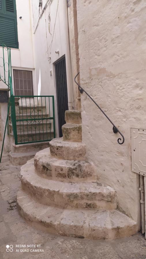 La Volta Del Conte-Holiday Home Centro Storico チステルニーノ エクステリア 写真