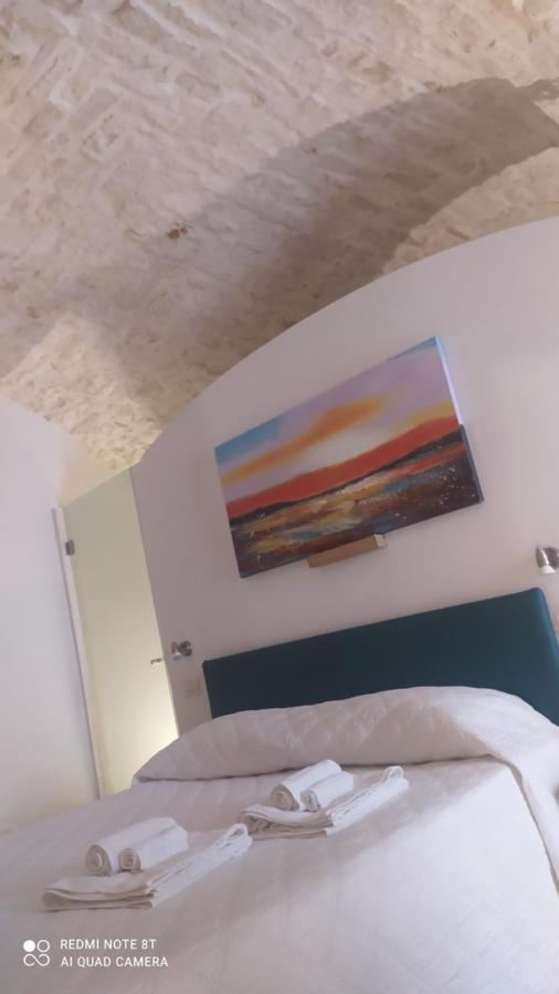 La Volta Del Conte-Holiday Home Centro Storico チステルニーノ エクステリア 写真